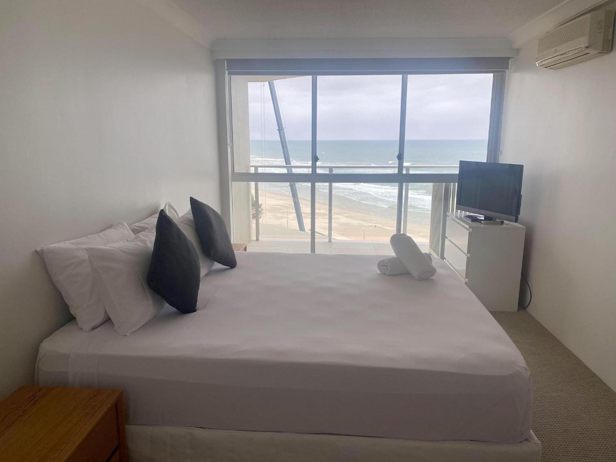 Hi Surf Beachfront Resort Apartments Gold Coast Exterior foto